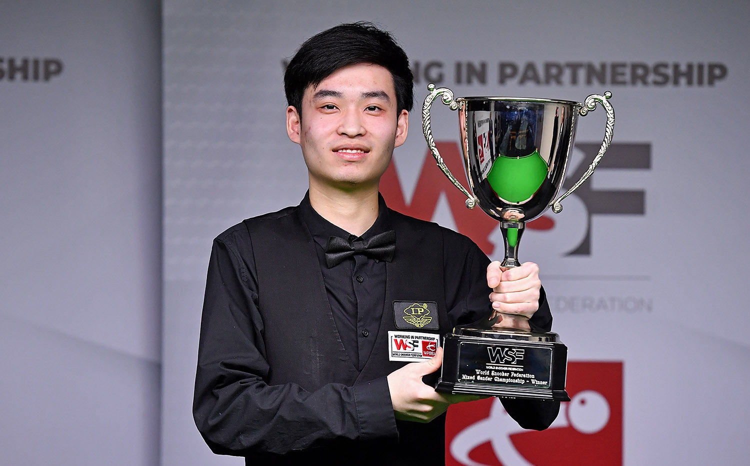 更是她个性 更是她个性