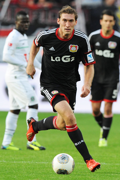 体育CBA：深圳男篮100-94战胜浙江稠州